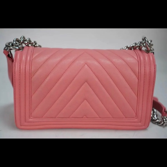 Authentic CHANEL Pink Boy Bag Flap Chevron medium - Picture 5 of 6
